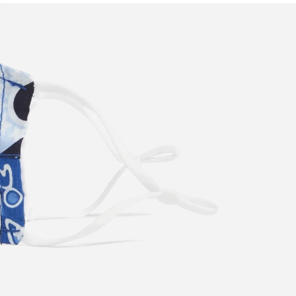 Vera Bradley Fitted Mask Blue Star Medallion